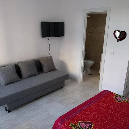 Mia02 Apartment *